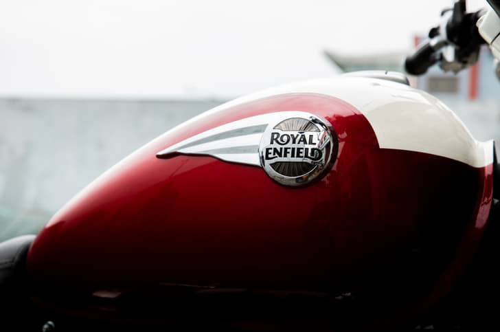 Royal Enfield Super Meteor 650 sports a new logo on the 15.7-litre tank